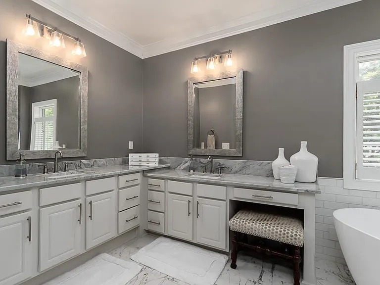2537 Oglethorpe Cir NE — Photo 18