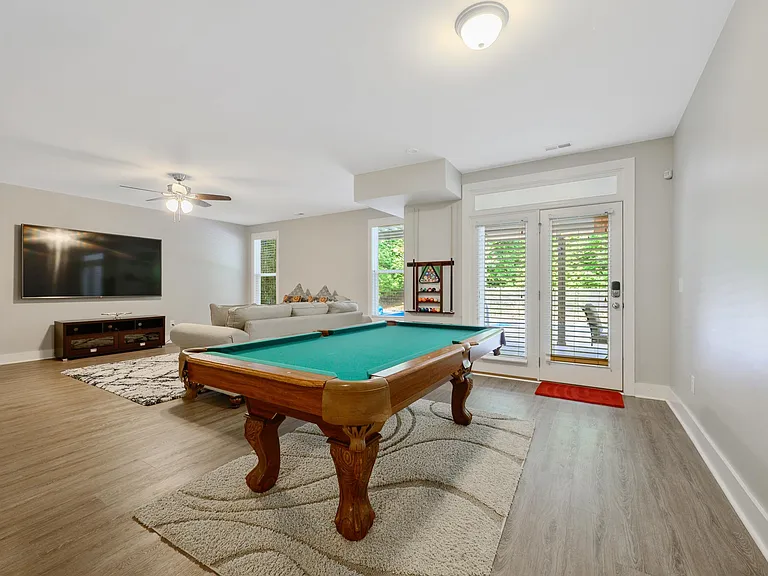 204 Diggory Dr — Photo 35