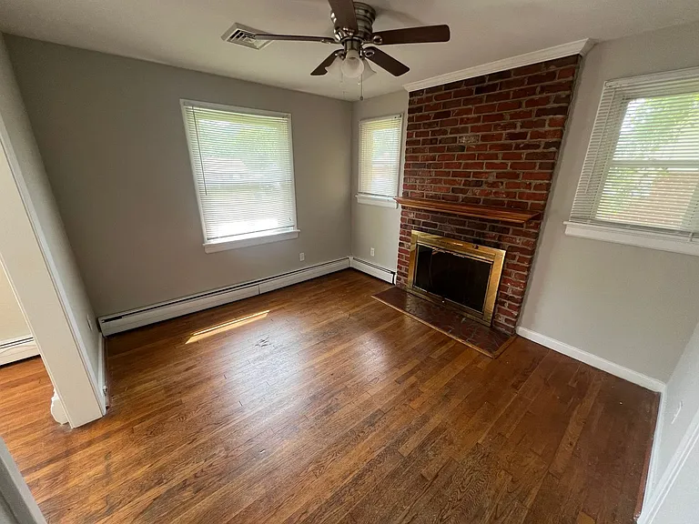 8206 Adrian Dr — Photo 10
