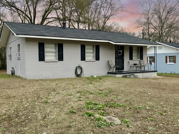 413 16th Ave S, Phenix City, AL 36869