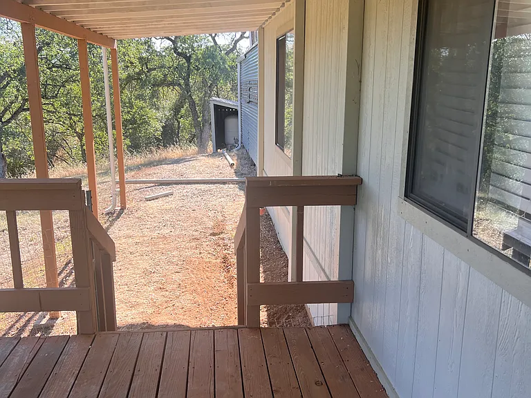 16075 Jellys Ferry Rd — Photo 17