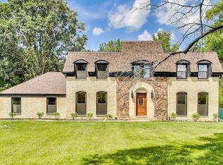 151 S Whitehall Ct, Palatine, IL