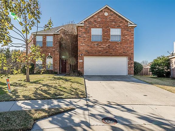 2nd image of 2904 Drake Ct