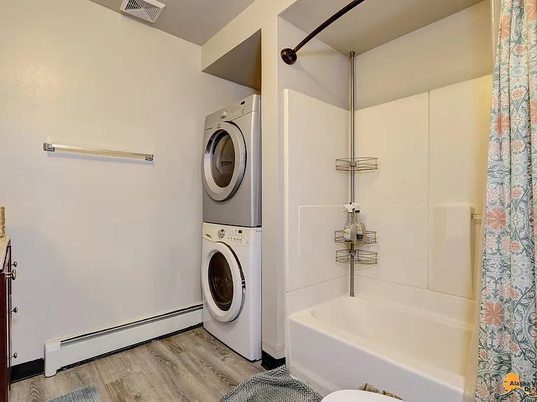 1100 E 10th Ave #2 — Photo 16