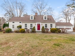 26 Cavray Rd, Norwalk, CT 06855