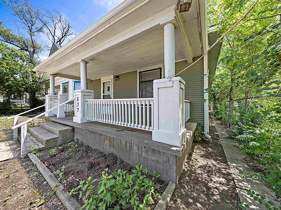 3rd image of 537 E Avenue B