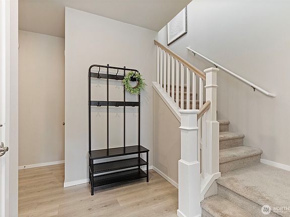 4th image of 1607 NE Calavista Street