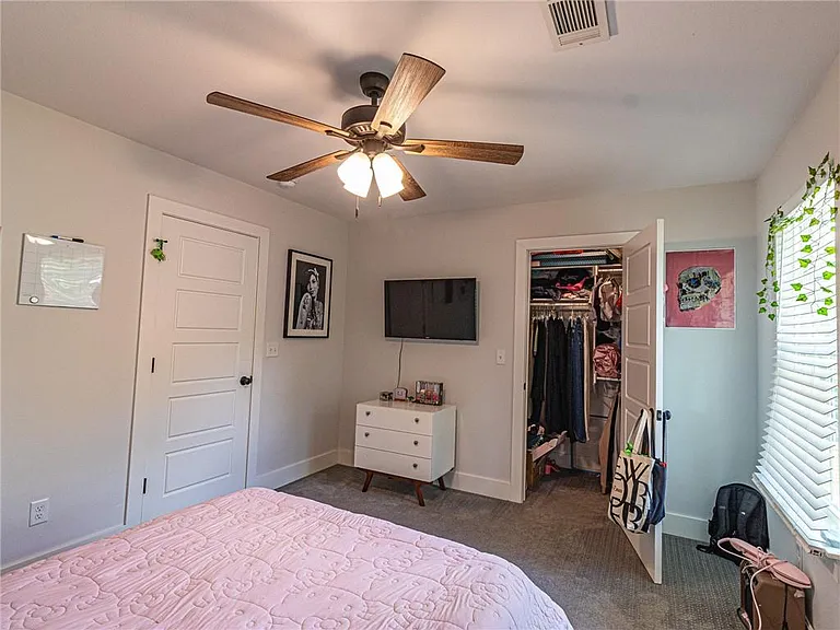 318 E Martin Luther King Jr Blvd — Photo 11