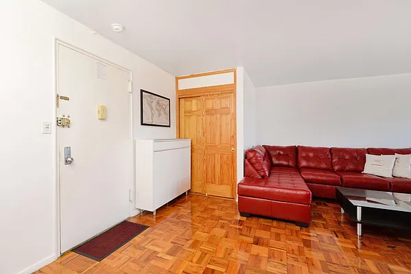 Sold by Benjamin Realty Since 1980 | media 3