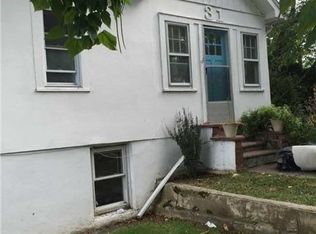 31 Cedar Rd, Rocky Point, NY 11778