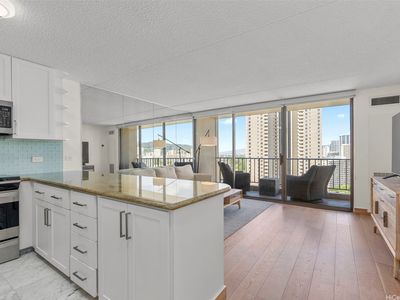 411 Hobron Ln APT 2110, Honolulu, HI, 96815