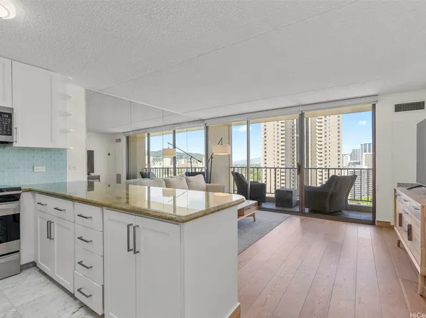 411 Hobron Ln APT 2110, Honolulu, HI 96815