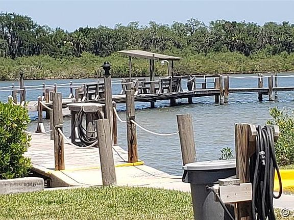 3rd image of 4418 Indian River Dr W