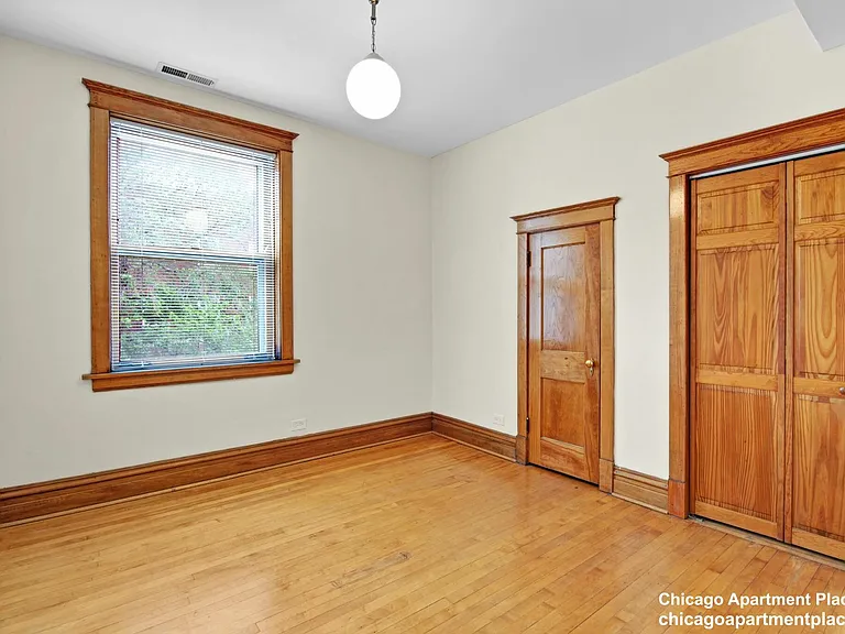 3600 N Hermitage Ave #2 — Photo 8