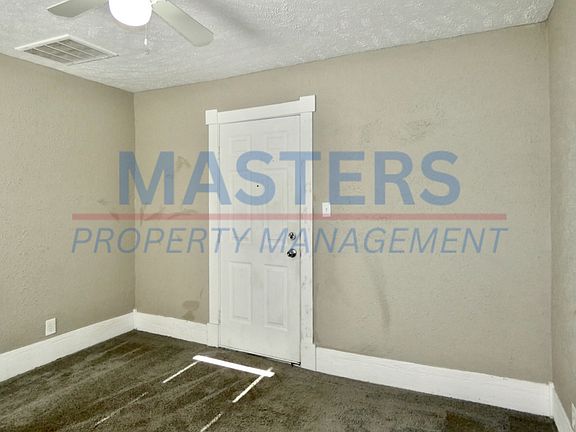 5th image of 420 Barker St #D