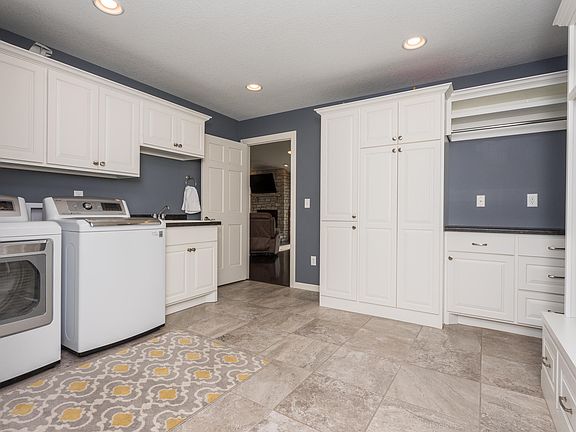 4th image of 12822 Lake Aldrich Way NW