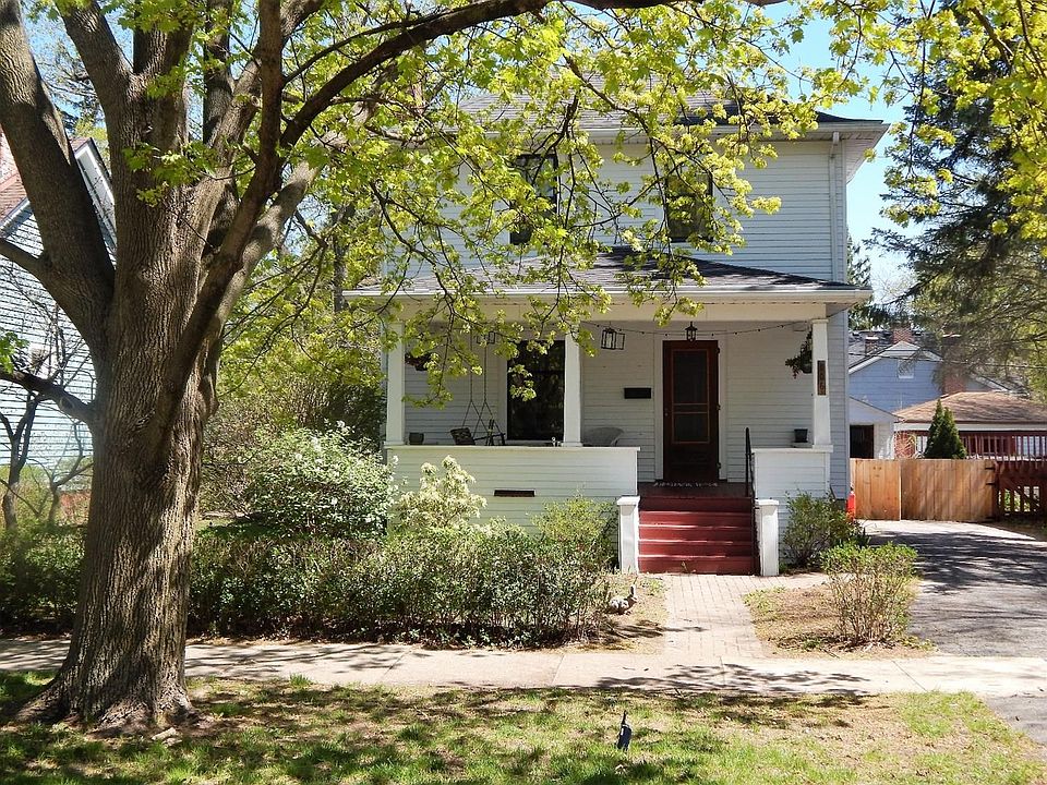 1st image of 106 Oakwood Ave