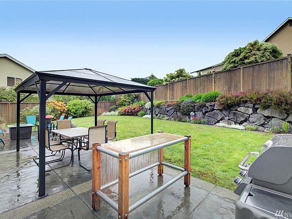 The arbor is new and available for purchase - a great option for those "Not so sunny days". 