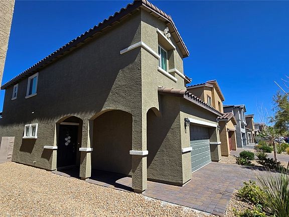 3rd image of 3820 Ramura Ave