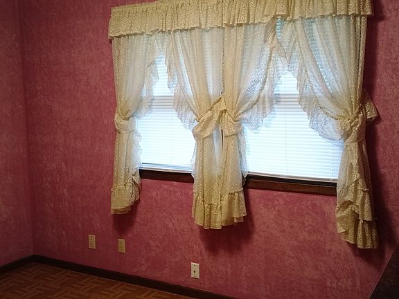 2nd bedroom 1