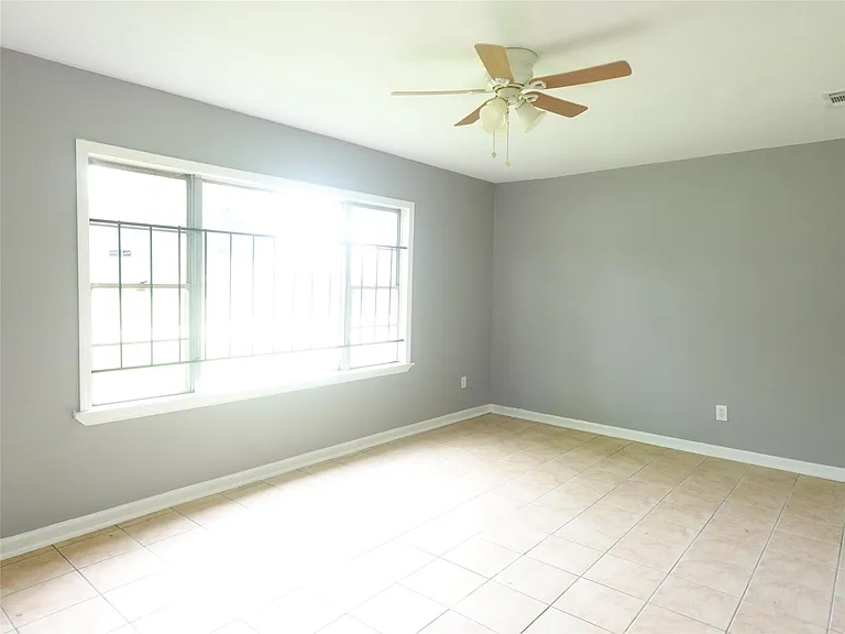 7226 Miley St — Photo 4