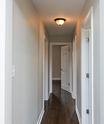 4th image of 2745 W Gregory St #1