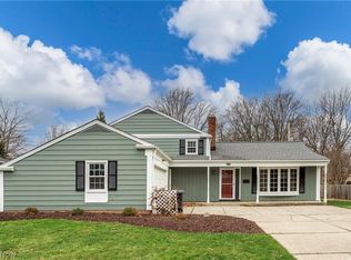 3680 Archwood Dr, Rocky River, OH 44116