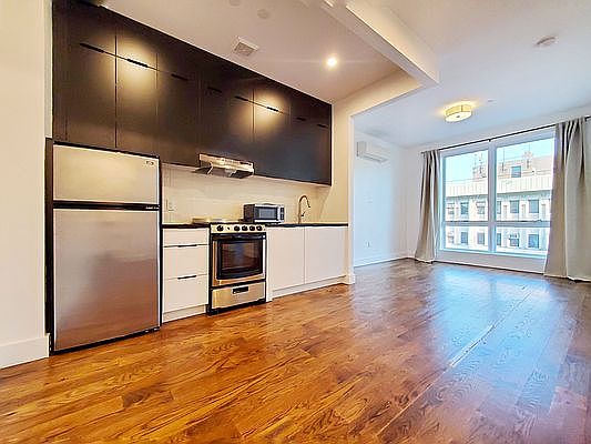 1st image of 2721 Snyder Ave #1F