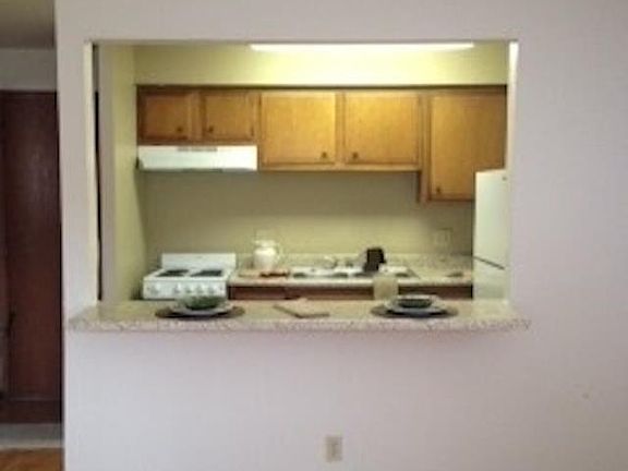 5th image of 151 N 41st St