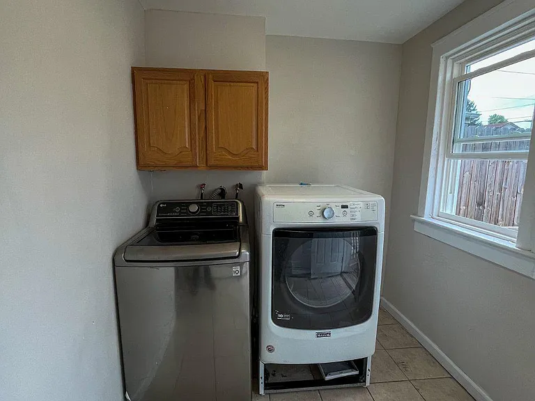 1512 S Broad St — Photo 10