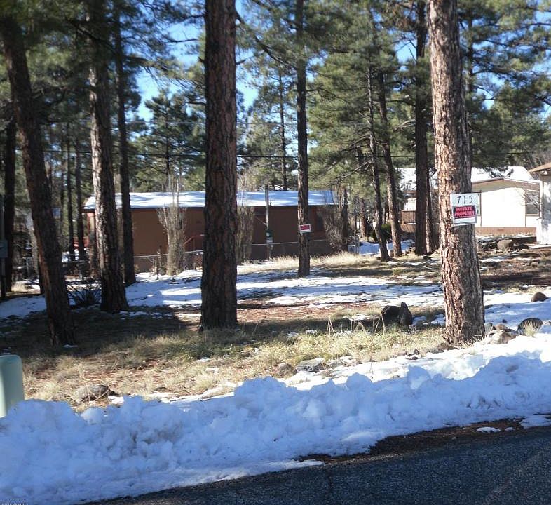 1st image of 715 E Oak Dr