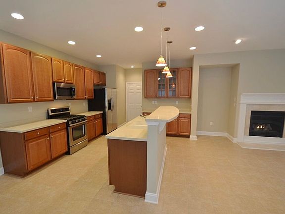 5th image of 431 Bougainvillea Ct