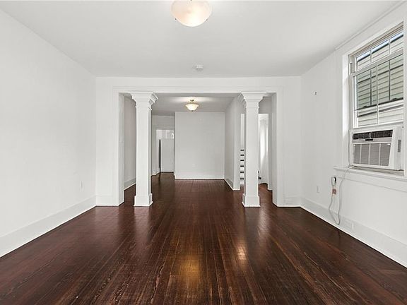 3rd image of 3100-02 Saint Philip St