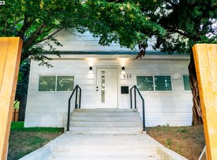 933 SE 34th Ave, Portland, OR 97214