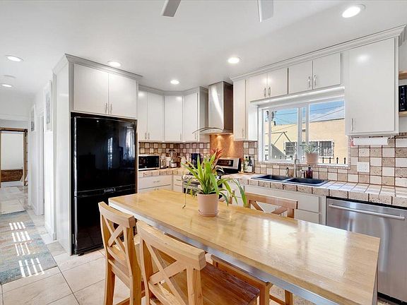 5th image of 4319 Van Buren Pl