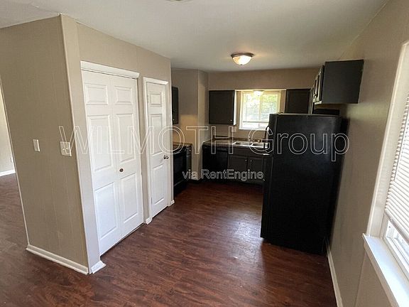 5th image of 4131 N Edmondson Ave