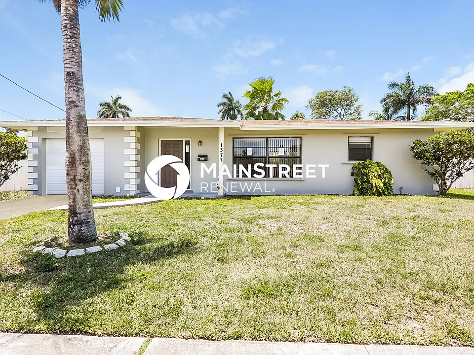 1377 NW 55th Ave