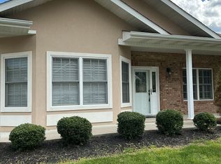 2119 Zion Dr, Sevierville, TN 37862