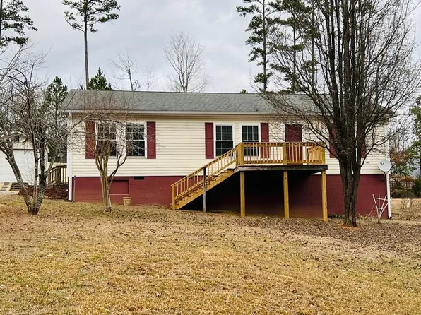 1154 Lakefront Dr, Clarksville, VA 23927