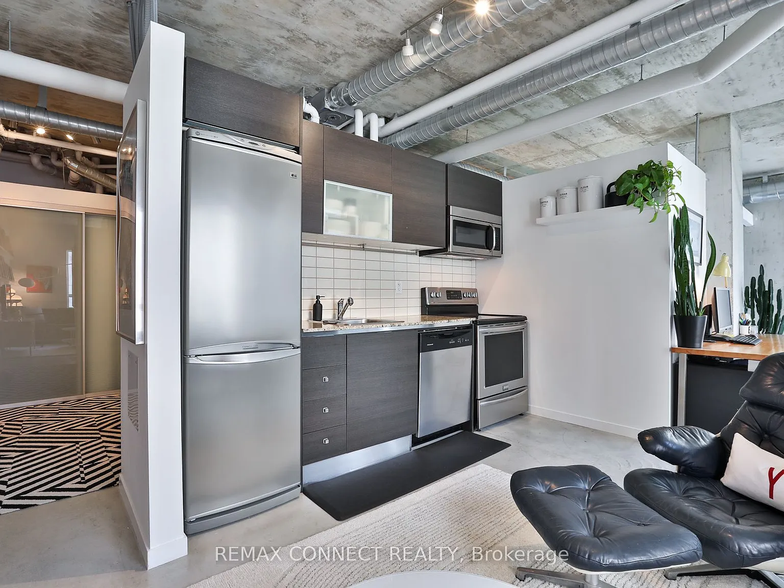 2 bed, $2,850 — Photo 4