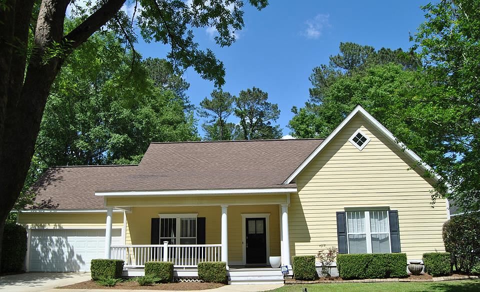 1st image of 110 Orchard Cir