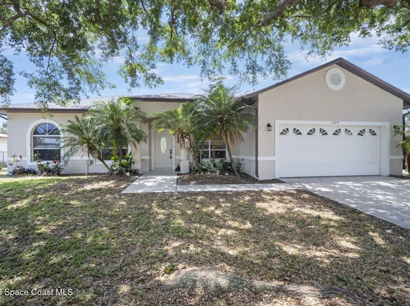 1724 Barker St NE, Palm Bay, FL 32907