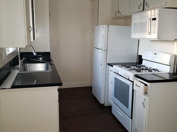 2nd image of 5130 Woodman Ave #12