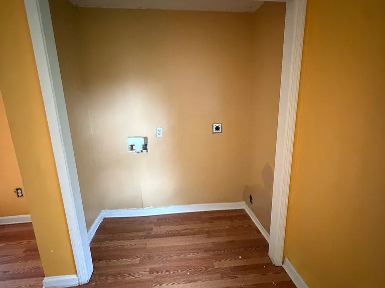 6122 4th Ave — Photo 11