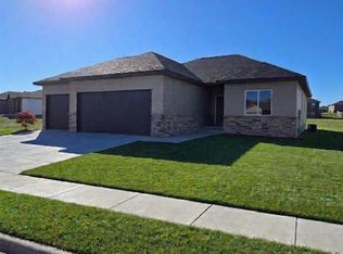 9229 S 80th St, Lincoln, NE 68516