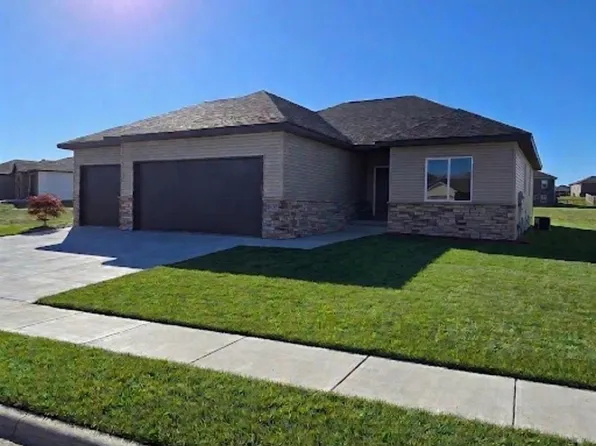 9229 S 80th St, Lincoln, NE 68516