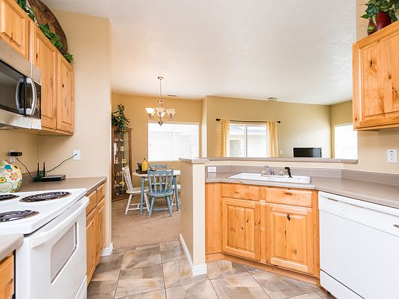 4th image of 8489 S Ivy Springs Ln
