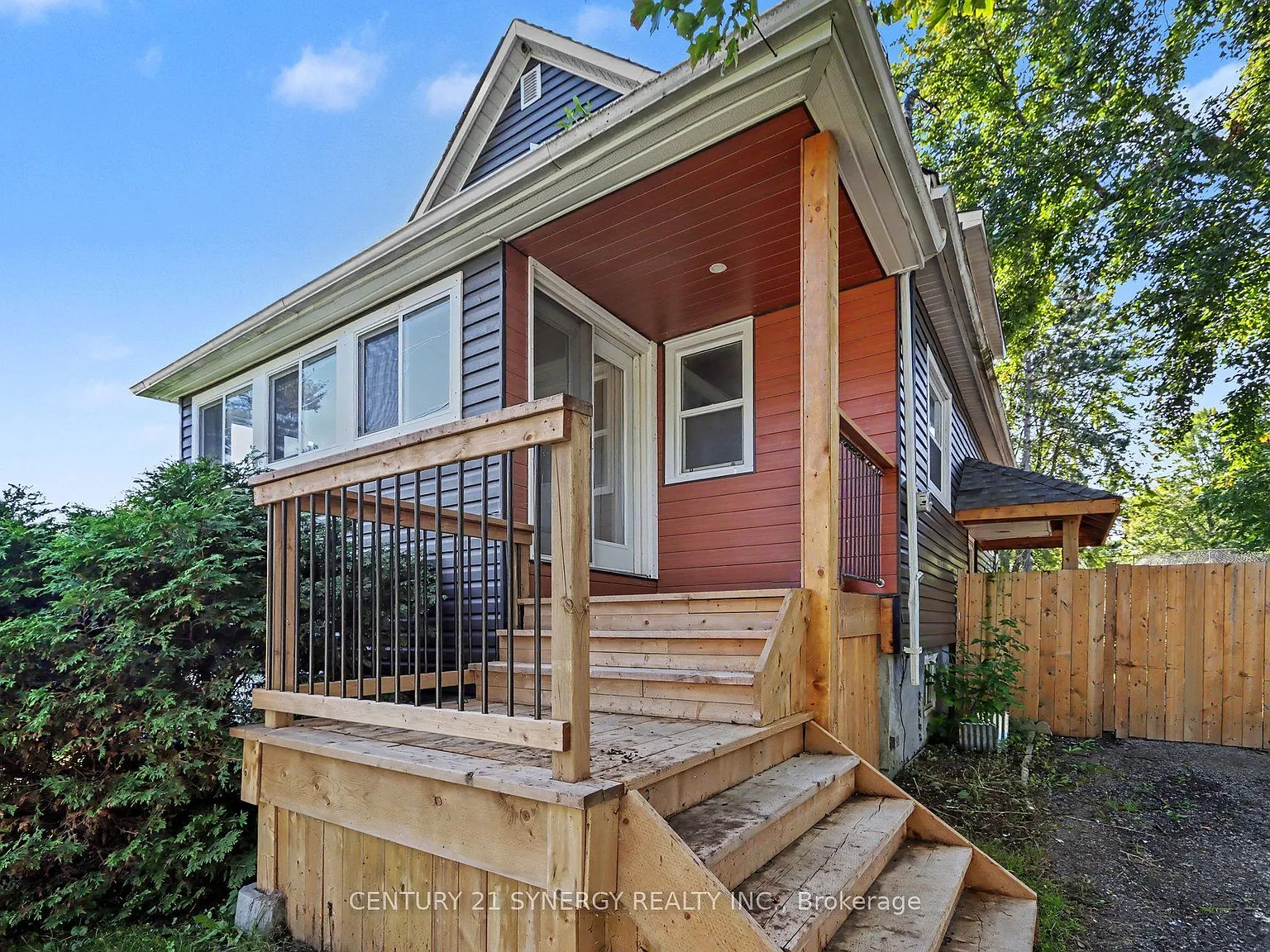 3 bed, $2,700 — Photo 2