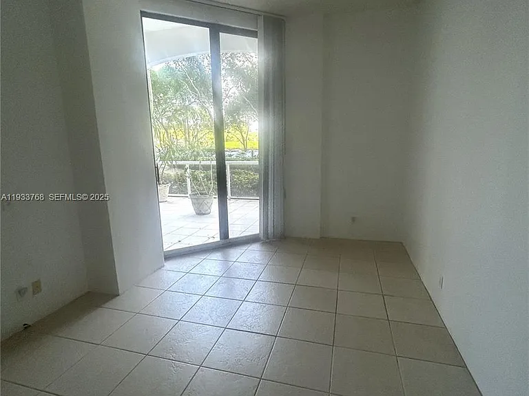 3640 Yacht Club Dr #104 — Photo 6