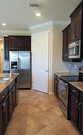 4th image of 2953 Sunset Pointe Cir